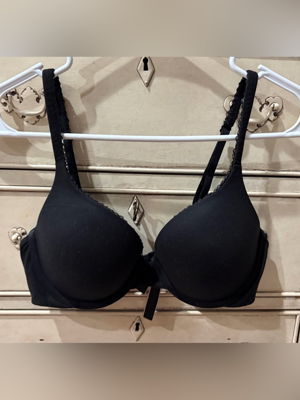 Victoria’s Secret Body by Victoria Perfect Shape Bra in black